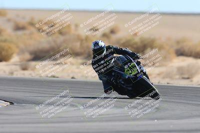 media/Jan-10-2025-CVMA Friday Practice (Fri) [[489e0da257]]/Group 4 and Trackday/Session 4 (Turn 16)/